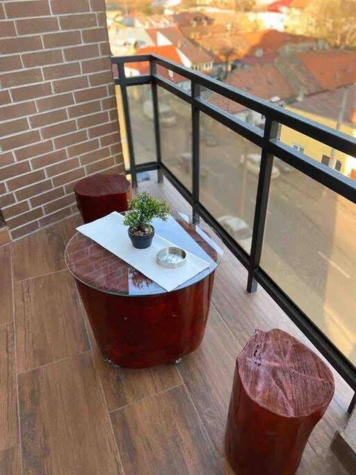 Cozy Apartment In The Center Of Cluj-Napoca Buitenkant foto